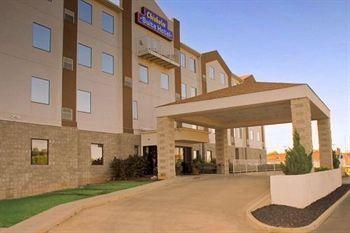 Chisholm Suite Hotel Duncan Esterno foto