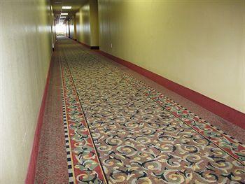 Chisholm Suite Hotel Duncan Esterno foto