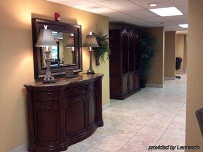 Chisholm Suite Hotel Duncan Esterno foto